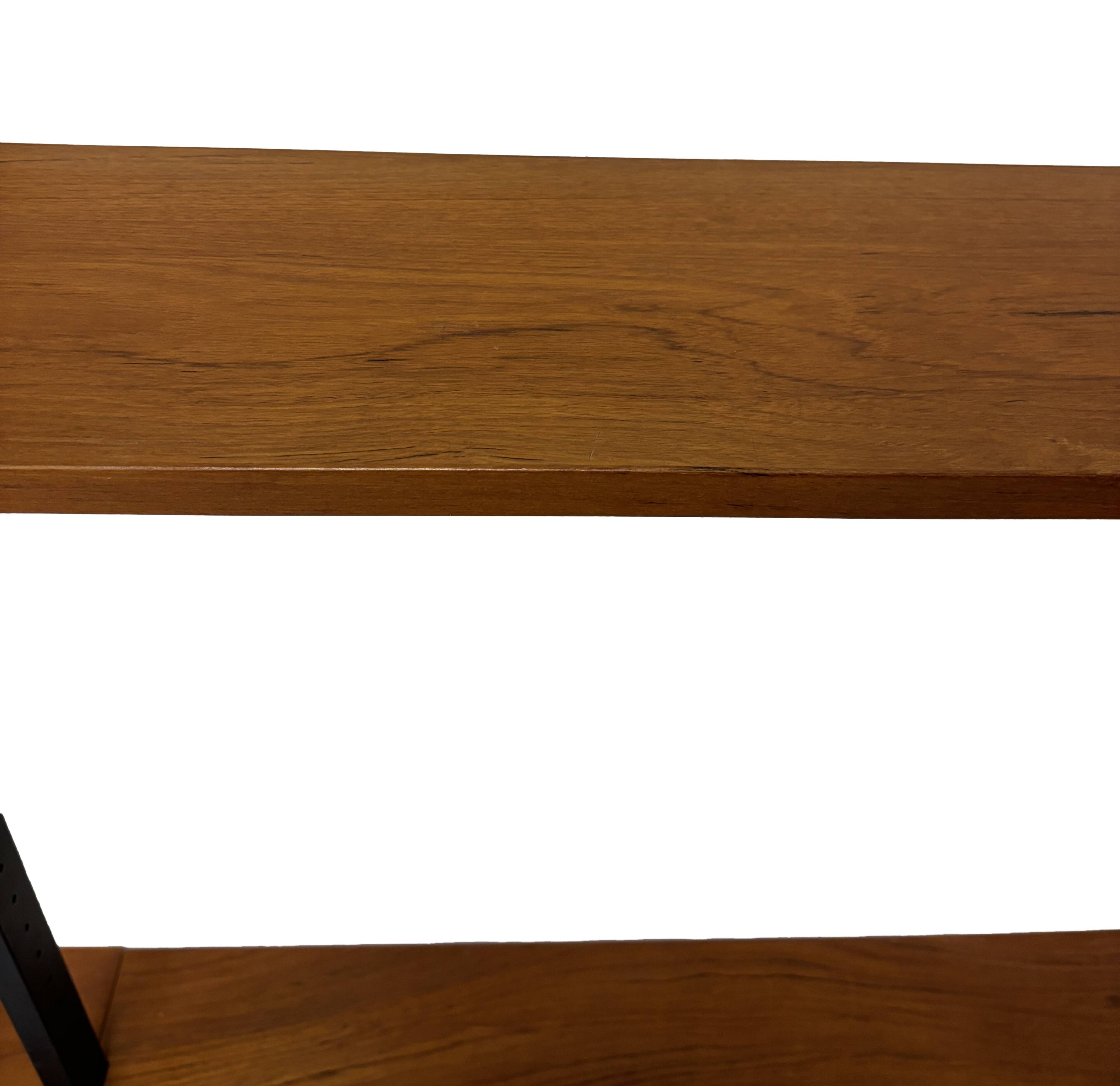 Système mural vintage Étagères murales Olof Pira Suède 1960 Design en teck