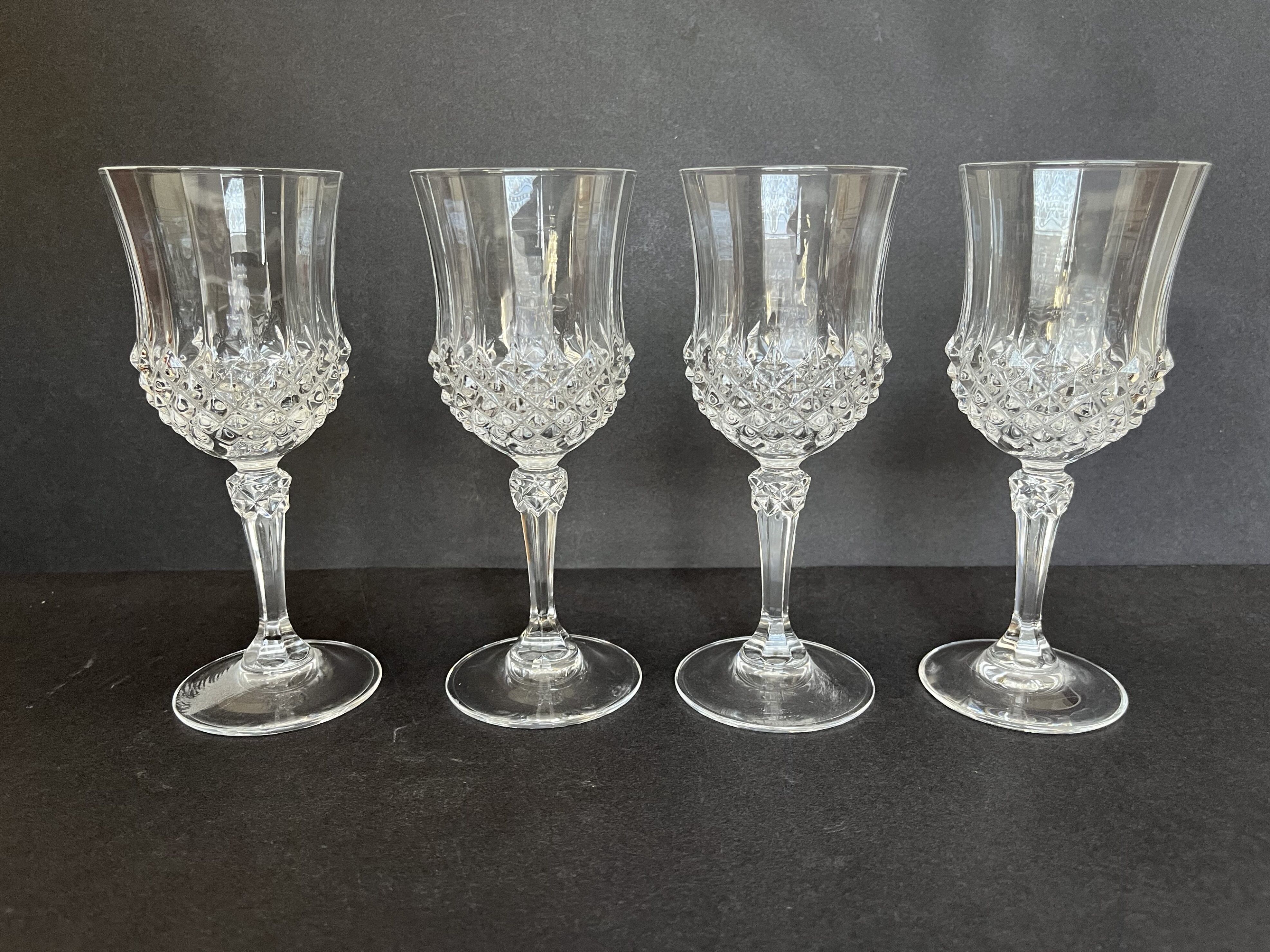 4 crystal wine glasses