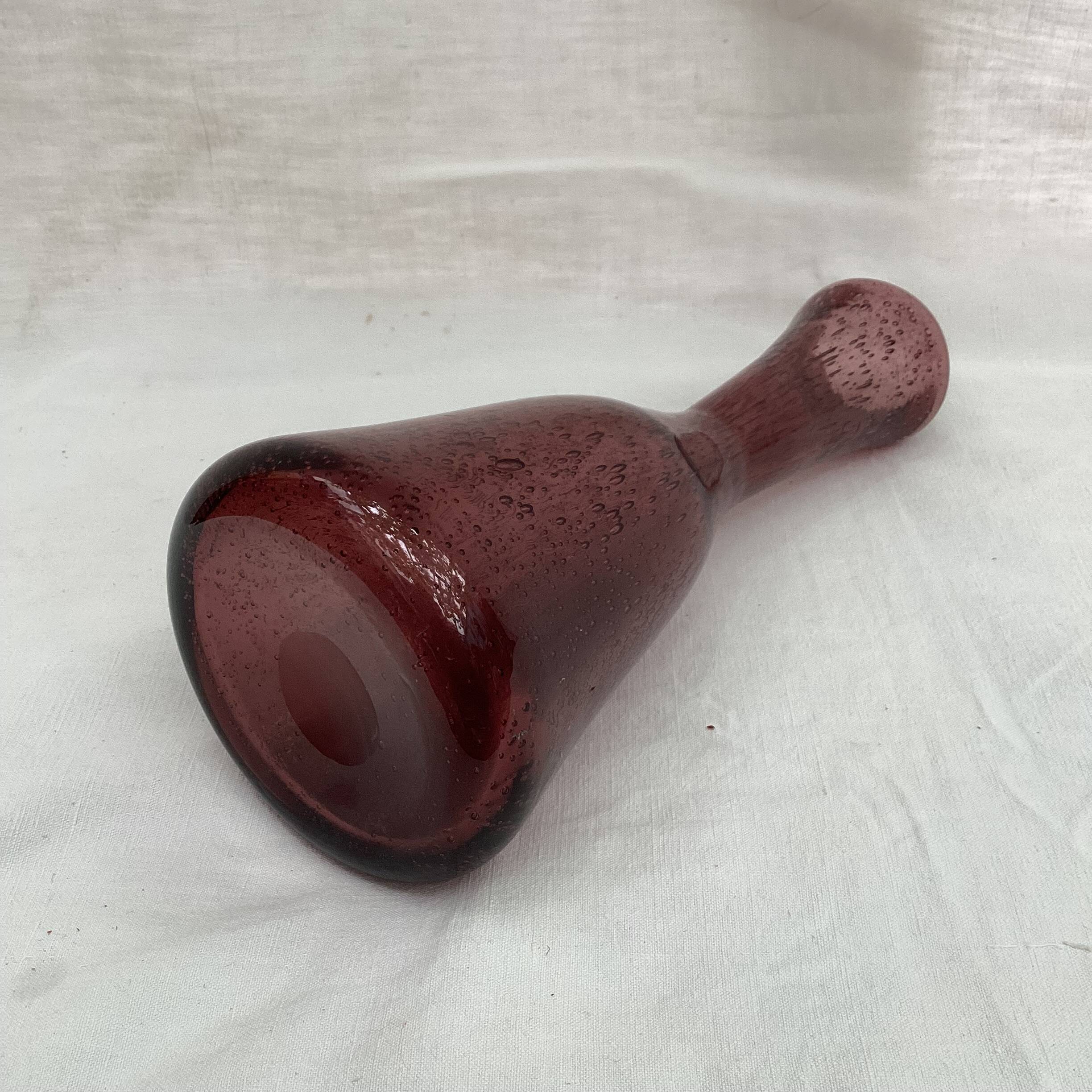 Mouth-blown glass vase Dimension: height -28 cm- diameter low-11cm-