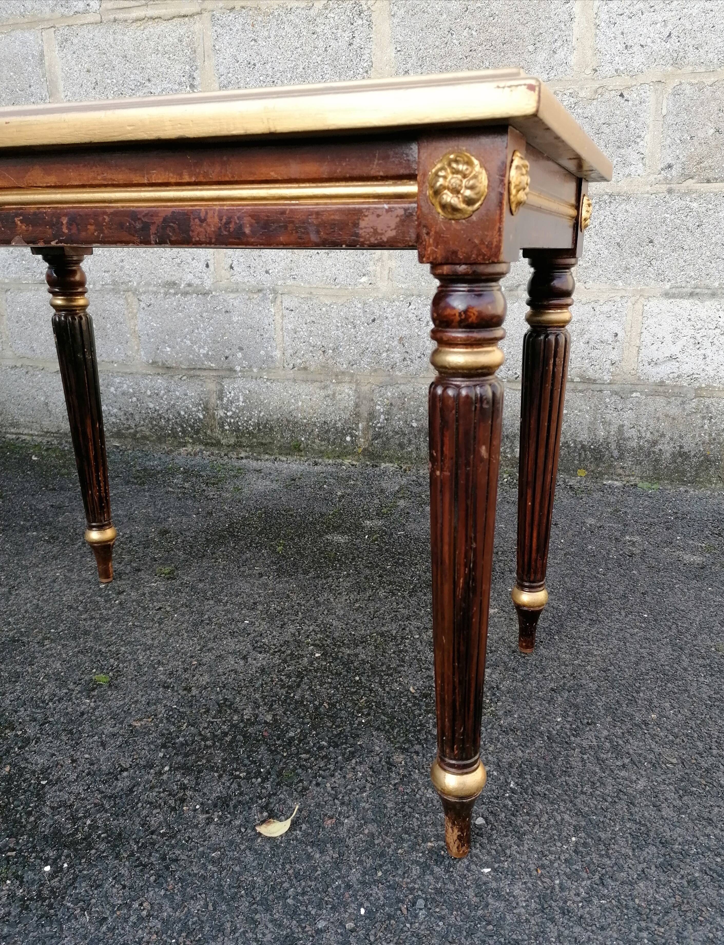 Paire de tables d'appoint