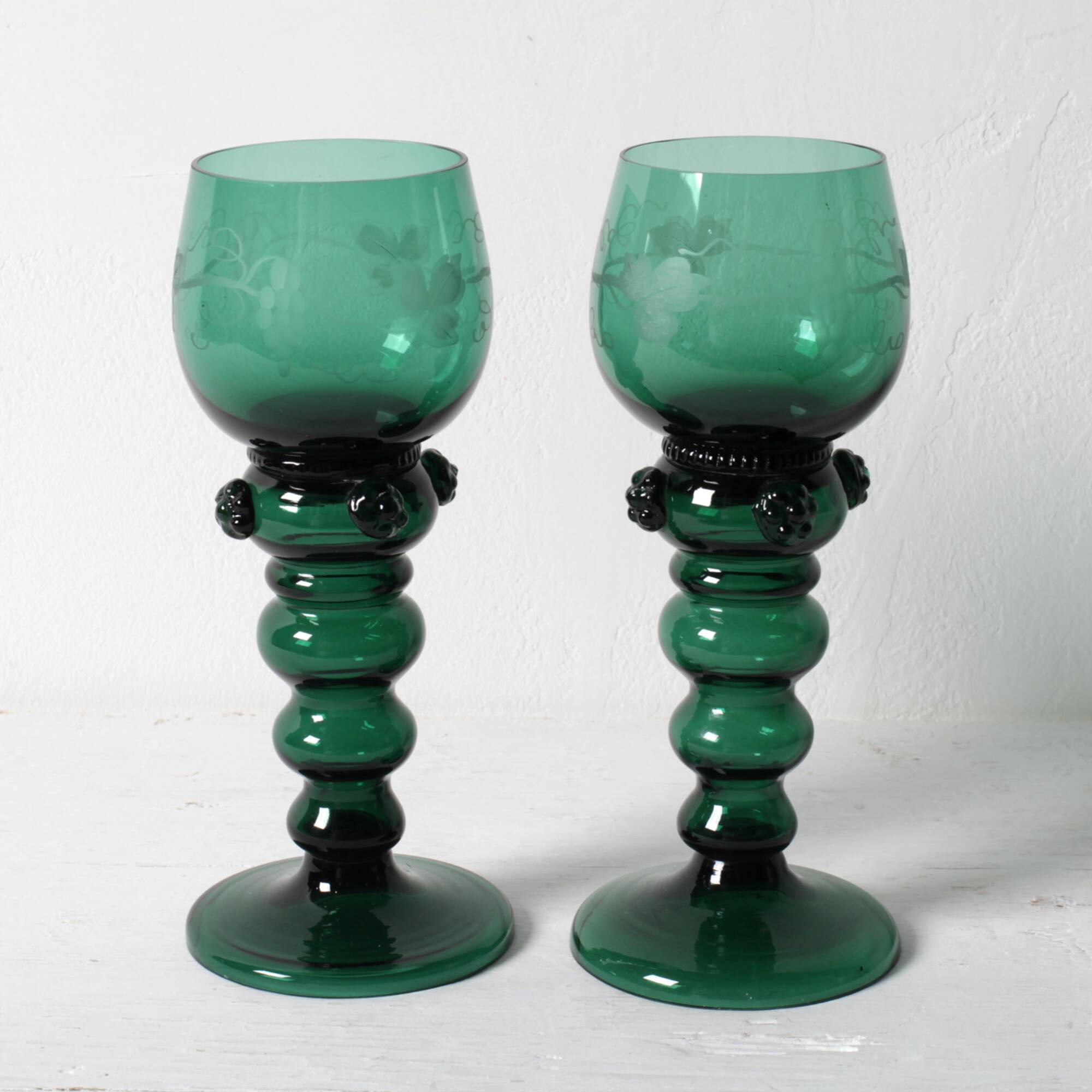 Set of 2 Vintage Emerald Green Wine Stem Crystal Glasses Remmare / 1960s
