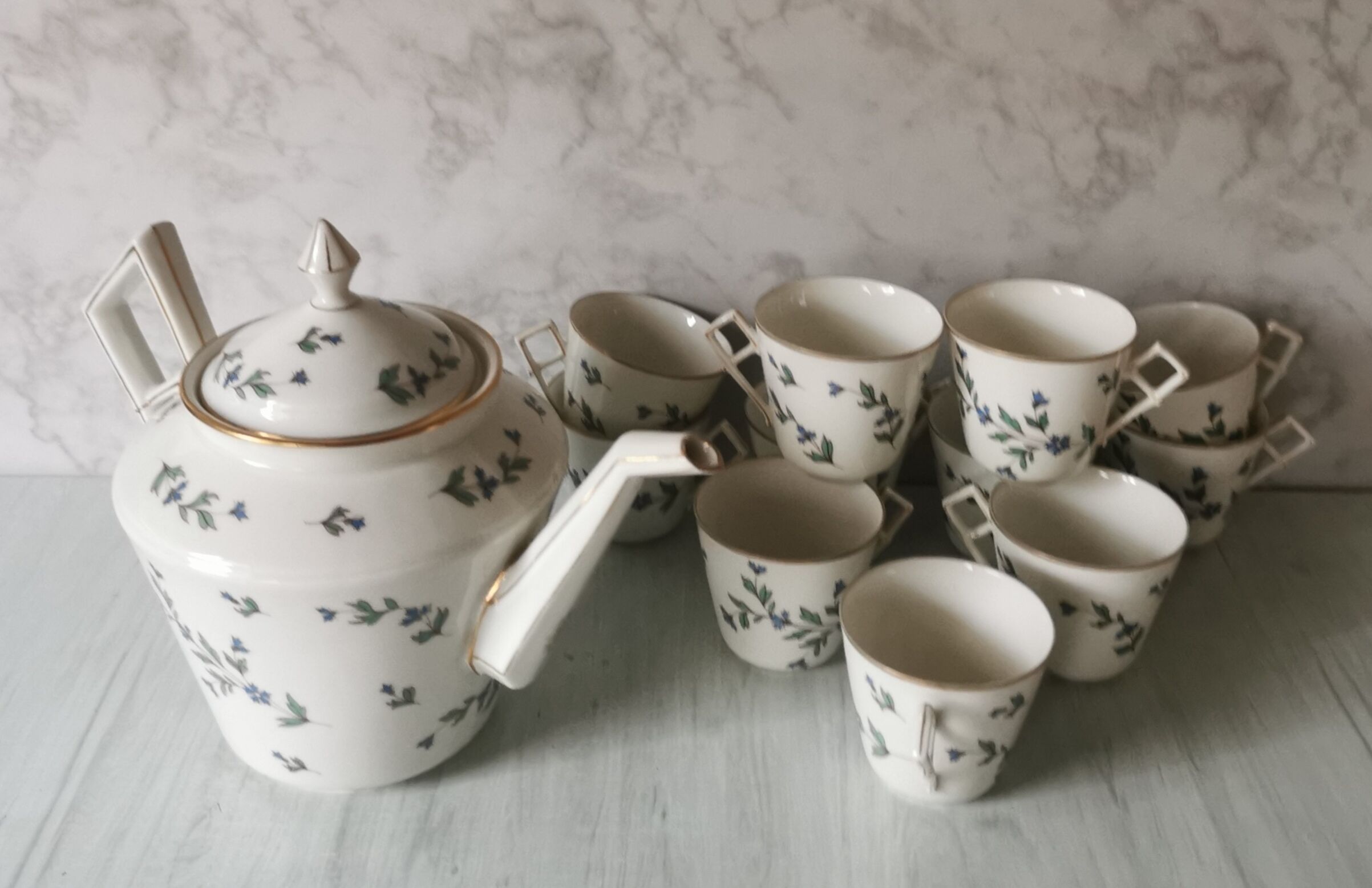 Porcelain barbel tea set Limoges Guérin