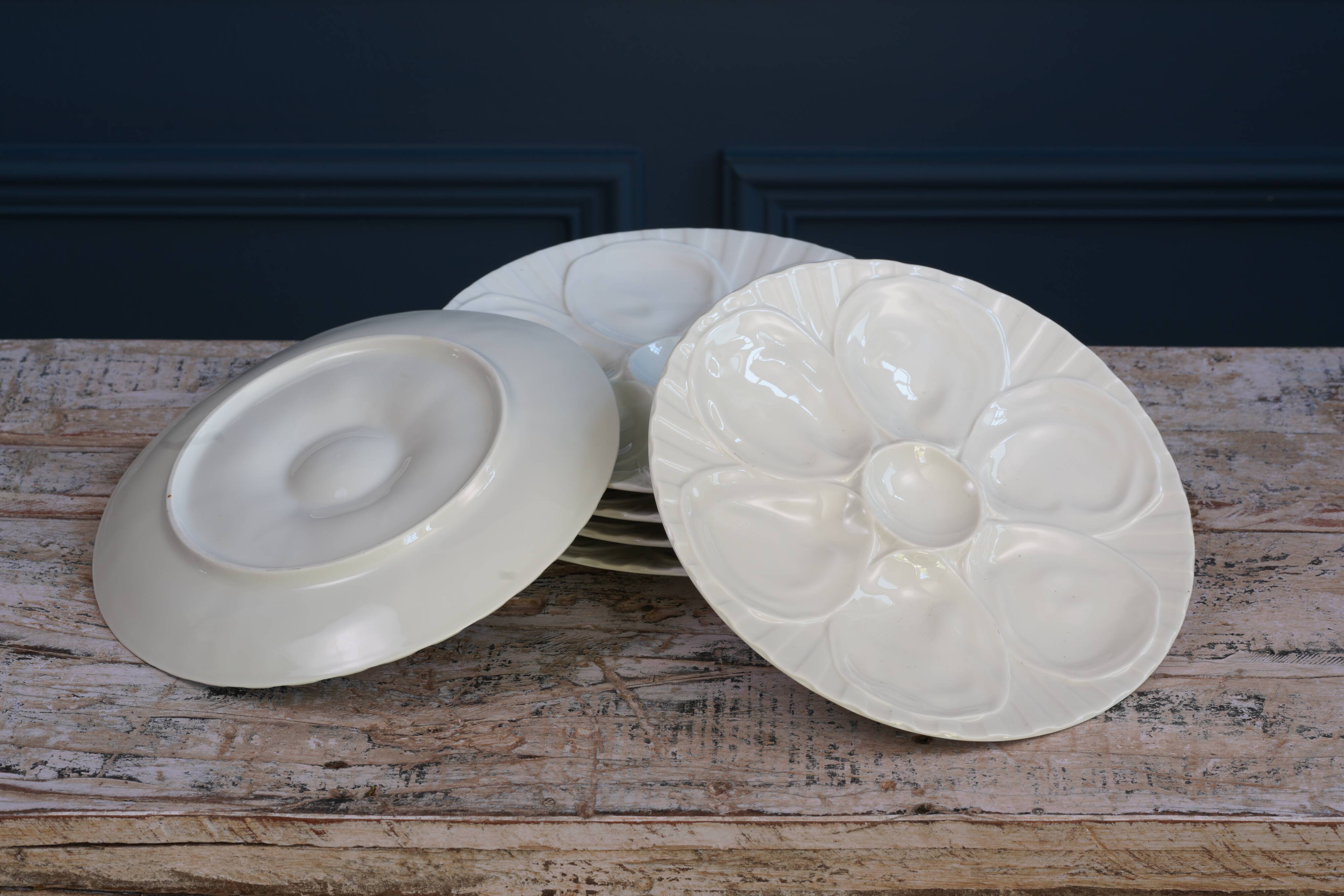 Six 1970's pillivuyt white oyster plates