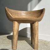 Quadripod chair with round seat and small back in natural monoxyl mango wood