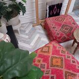 Handmade Berber pouf in wool 60 X 60 X 20 CM