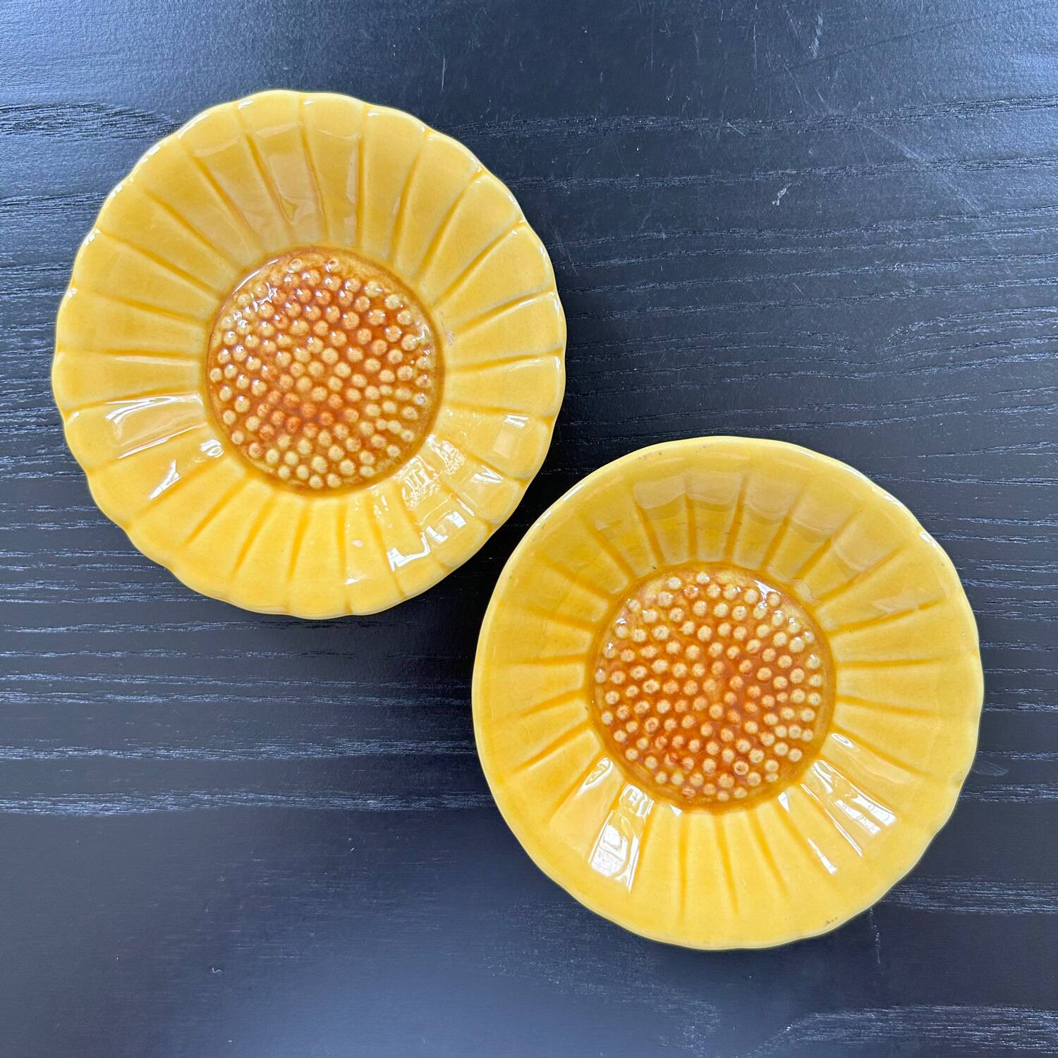 Pairs of sunflower cups