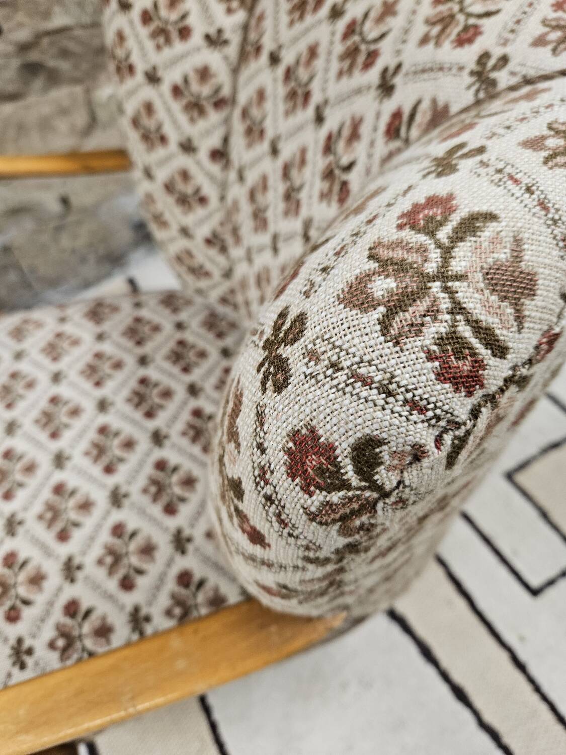 Pair of 1960 flowered armchairs