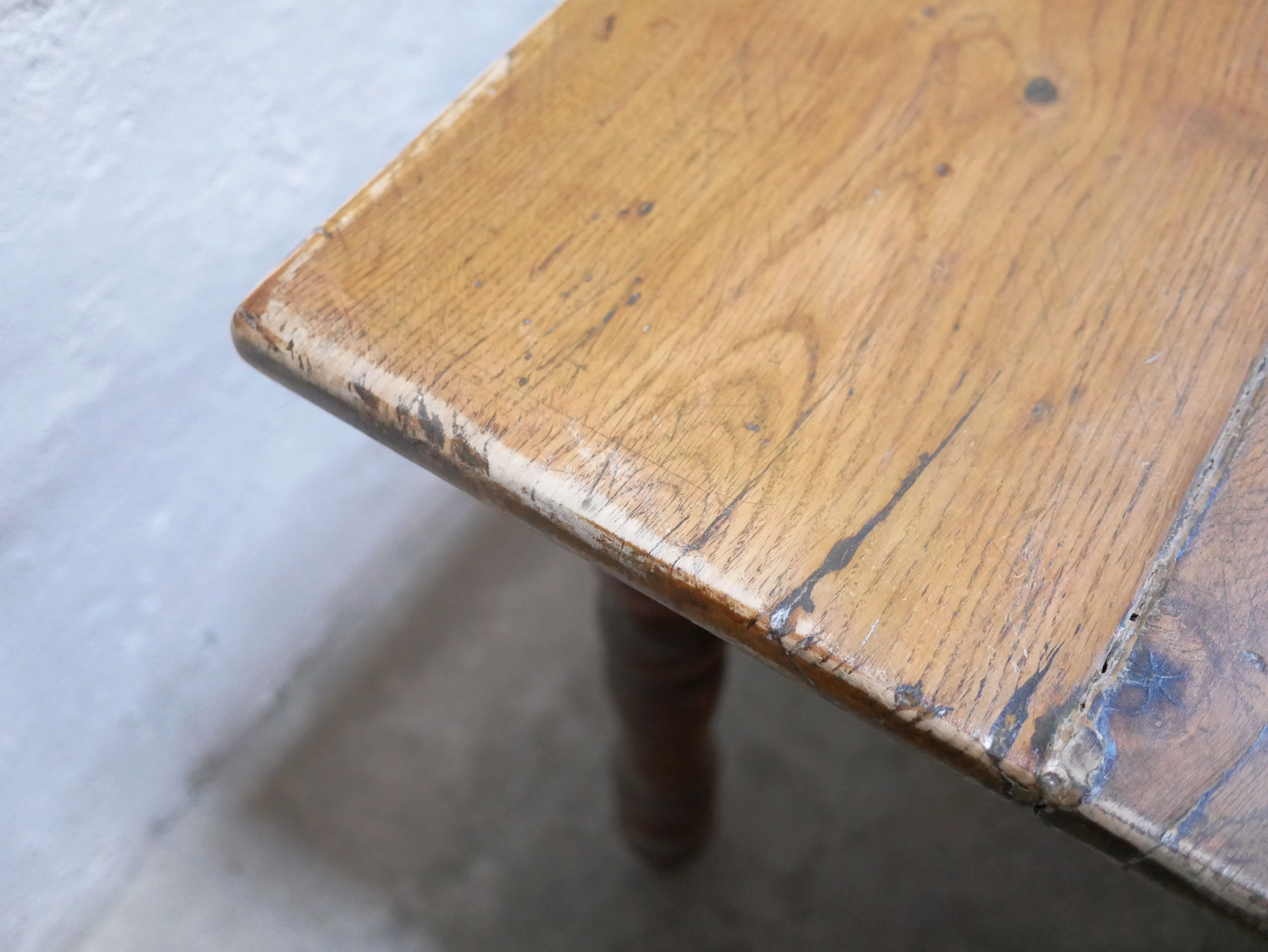 Table à manger de ferme vintage en bois