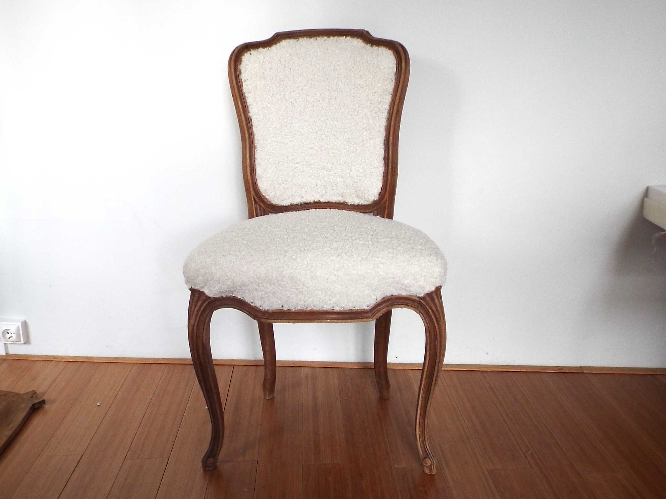Chair style louis XV sheep