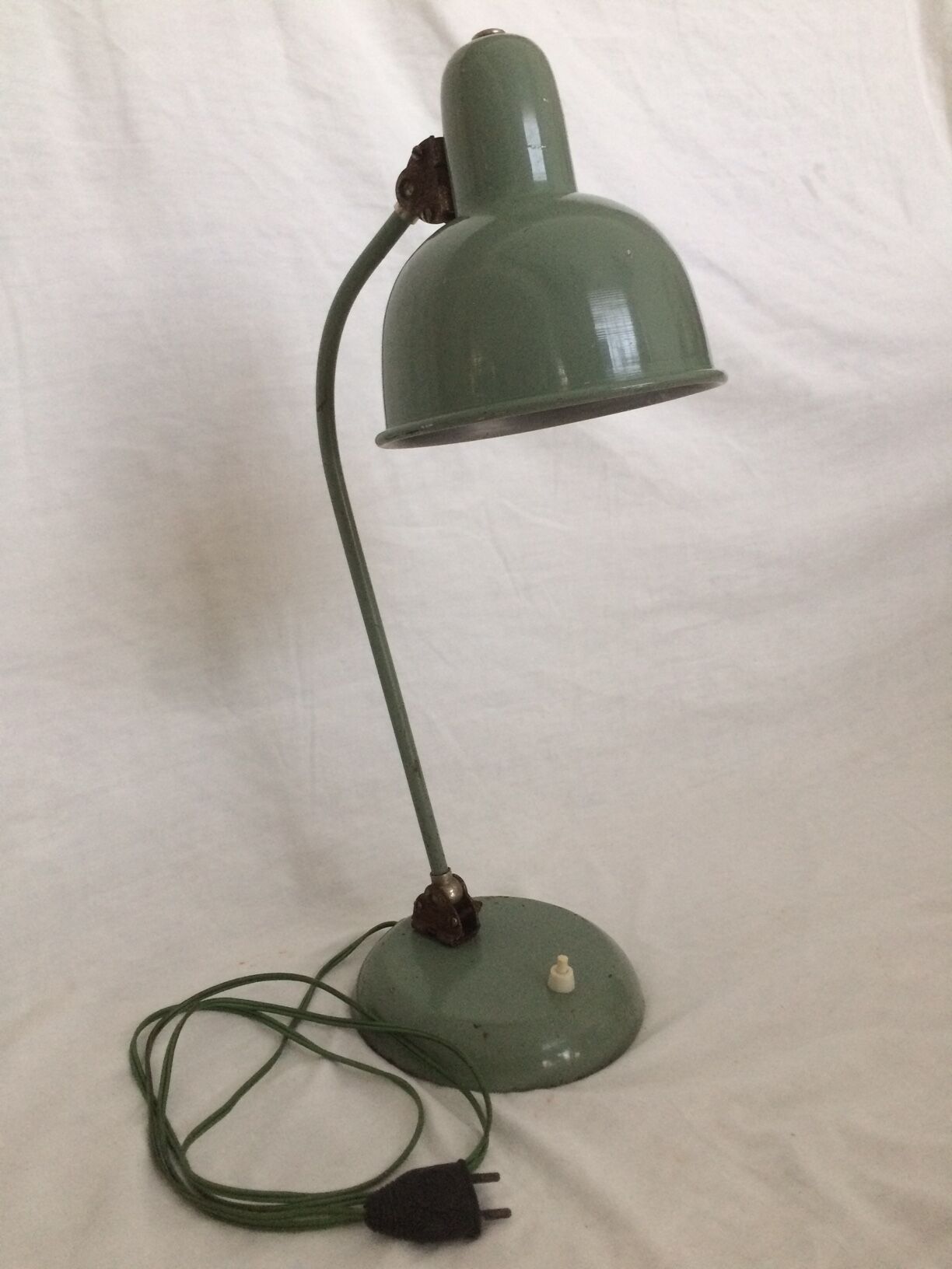 Industrial table lamp