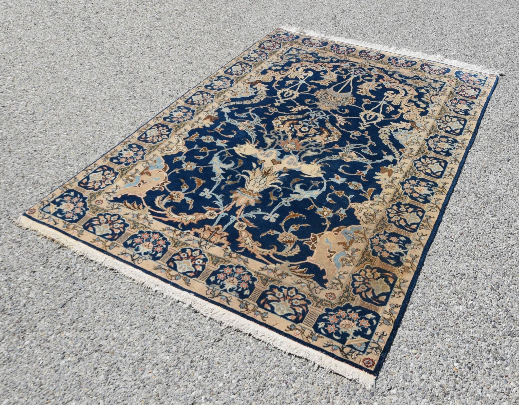 Iranian oriental carpet Kashan - handmade: 1.42 x 2.00 metres in Wool and Silk