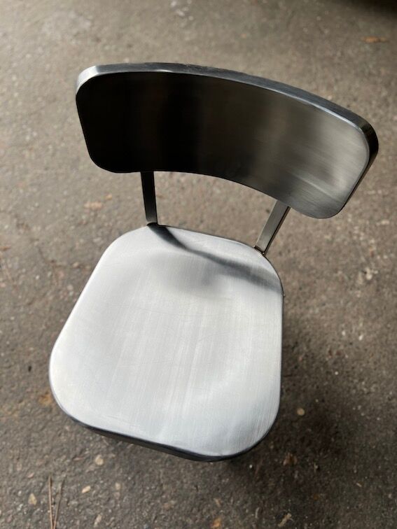 Lot de 4 chaises en acier brossé