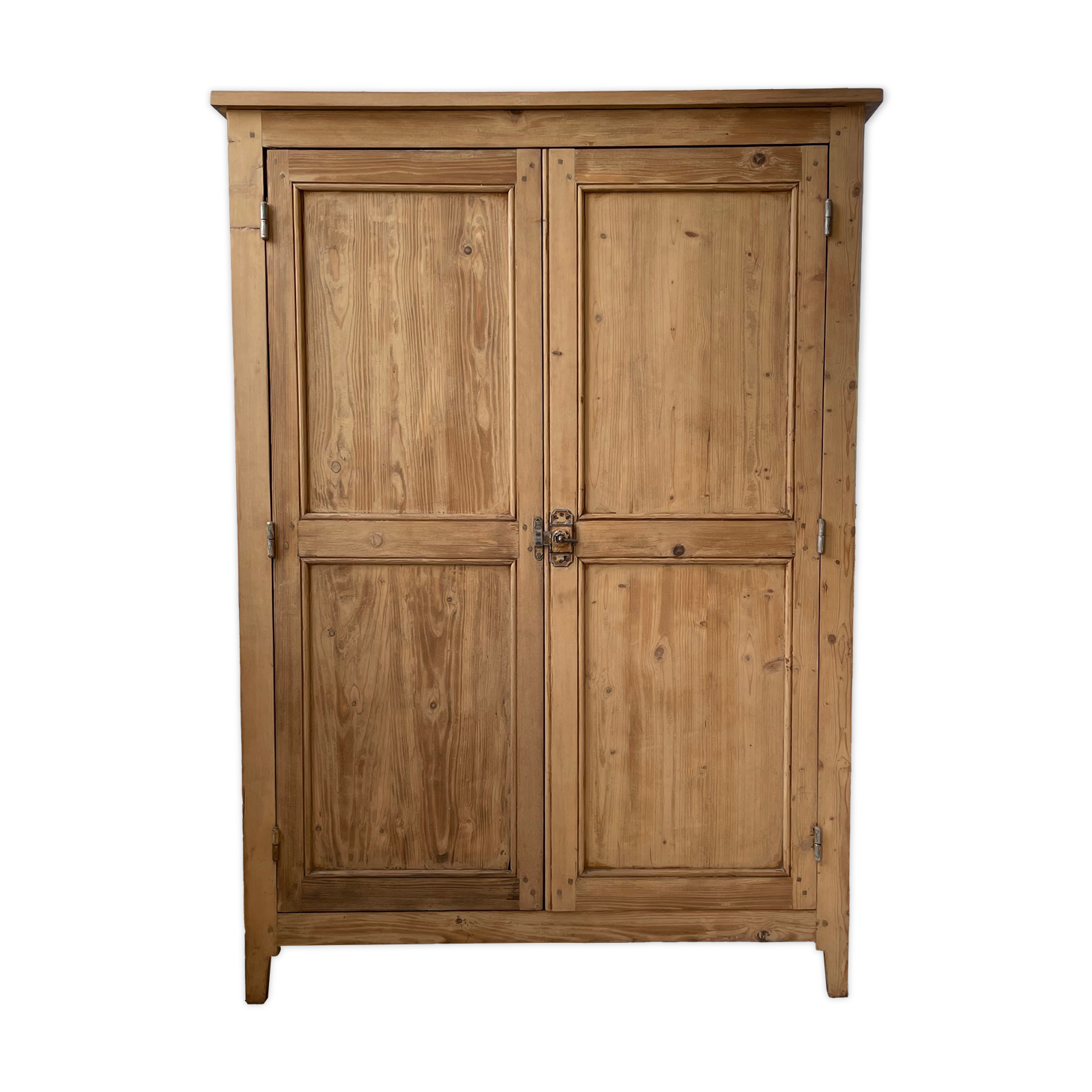 Wooden cabinet cuttery