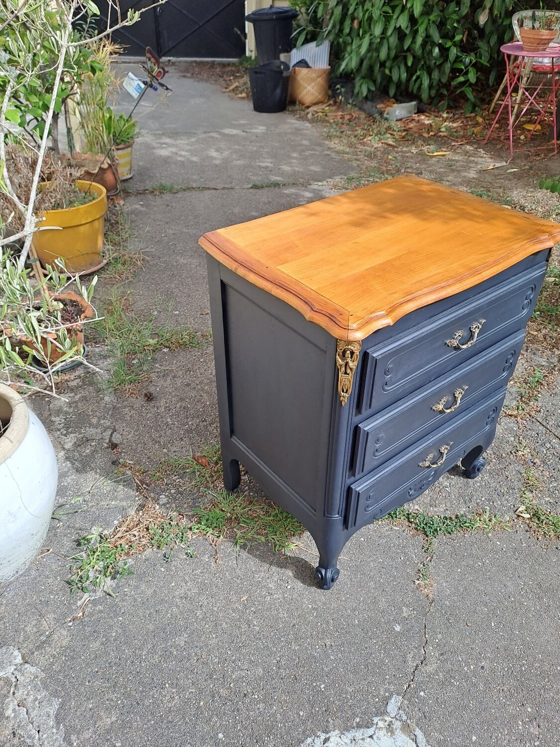 Painted Louis XV style chest of drawers