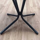 Industrial pedestal