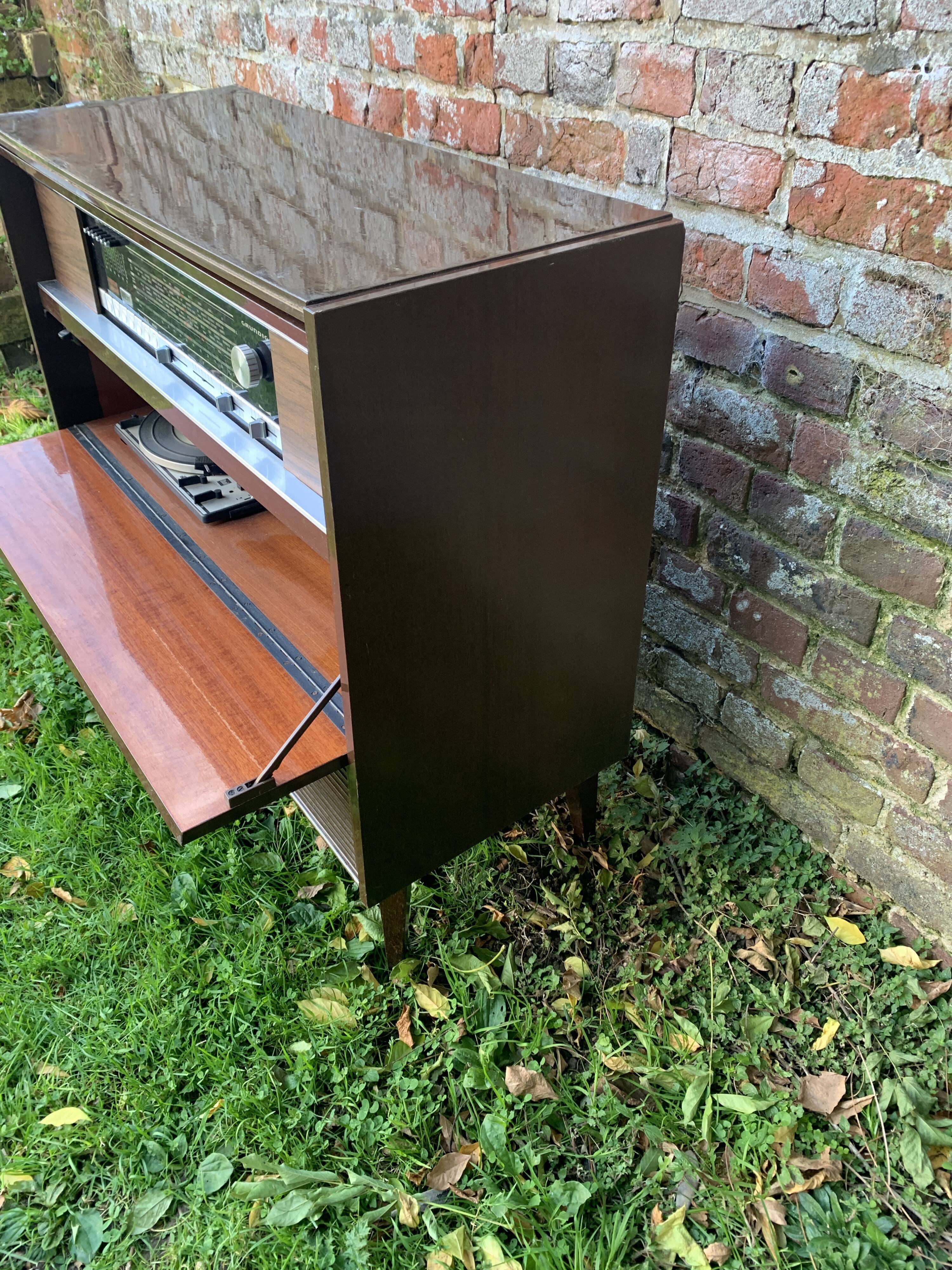 Meuble radio vinyle hi-fi Grundig