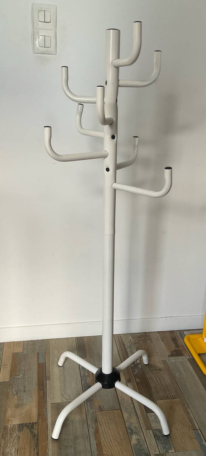 Children's coat rack in tubular metal from the 70s and 80s