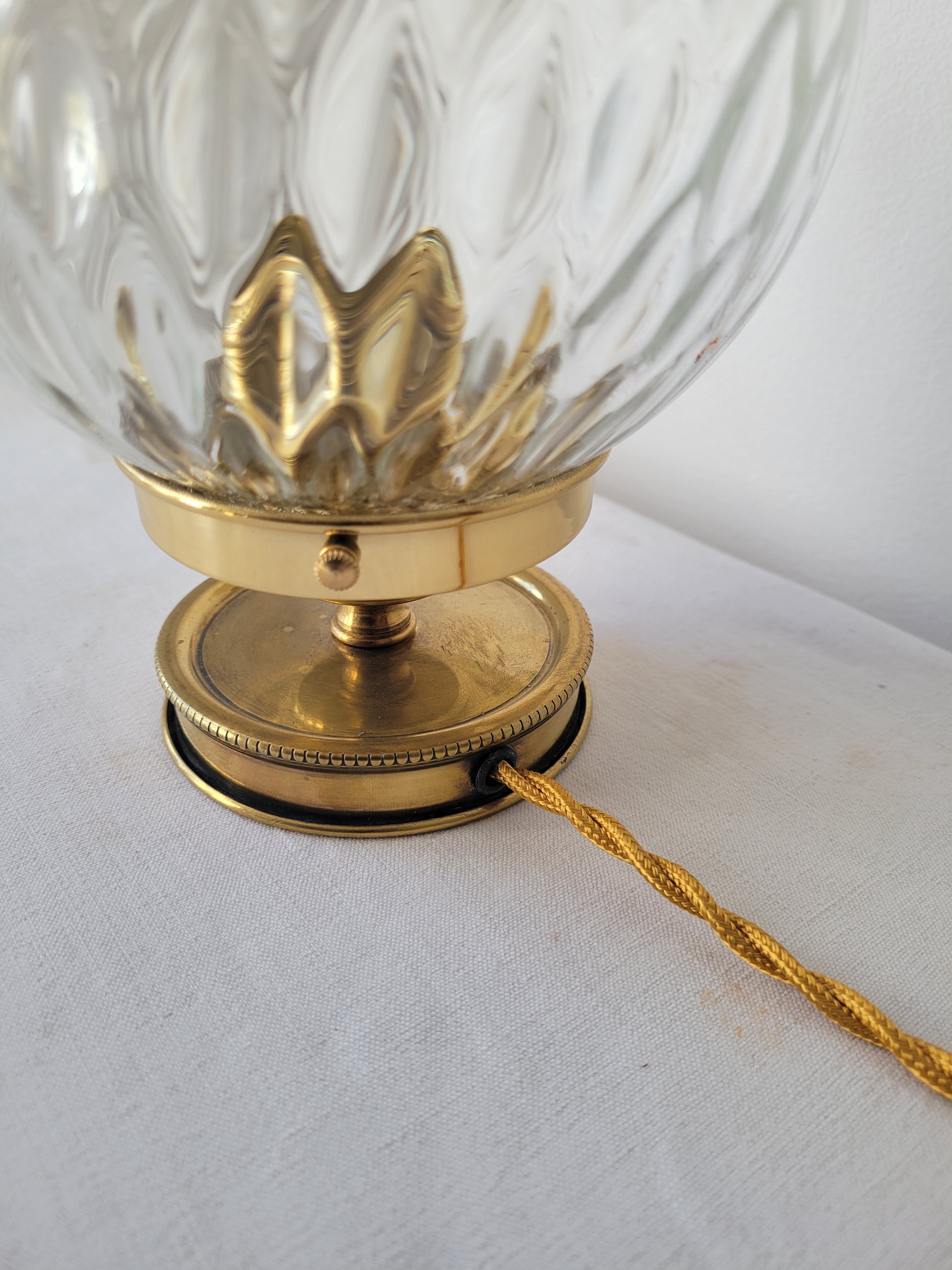 Art Deco lamp in brass and glass