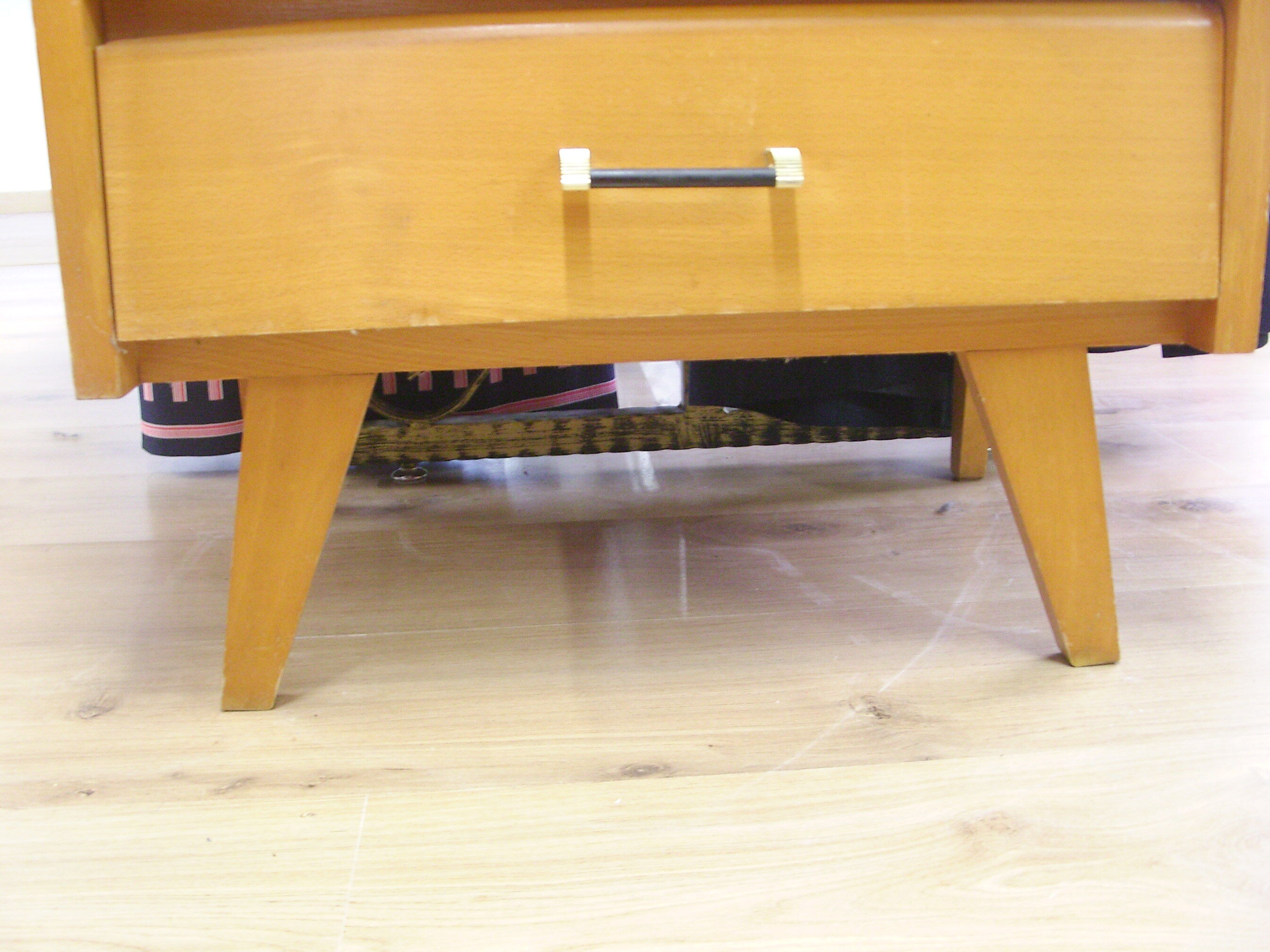 Vintage weekly commodity