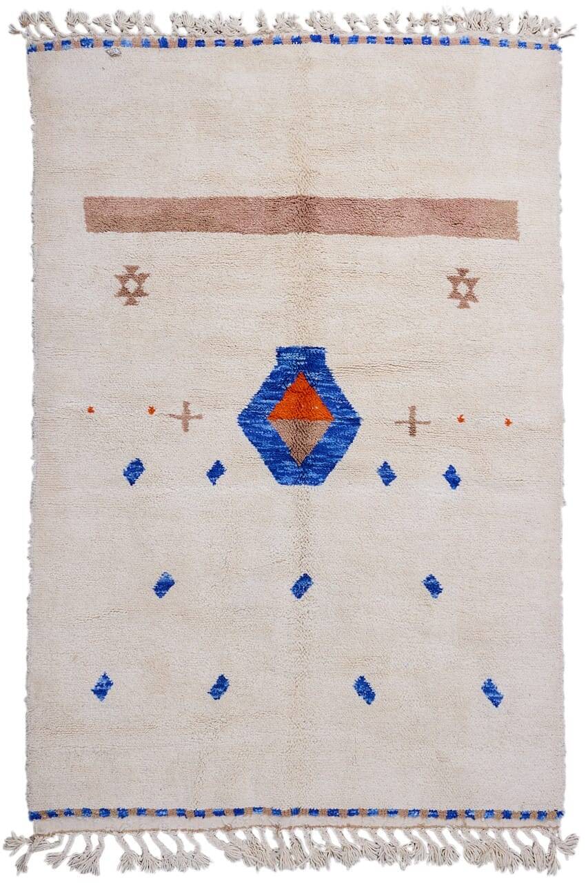 Berber mrirt wool rug measuring 250cmx150cm
