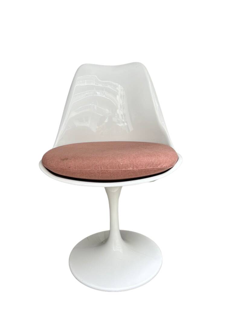 Chaise "Tulipe" de Eero Saarinen par Knoll