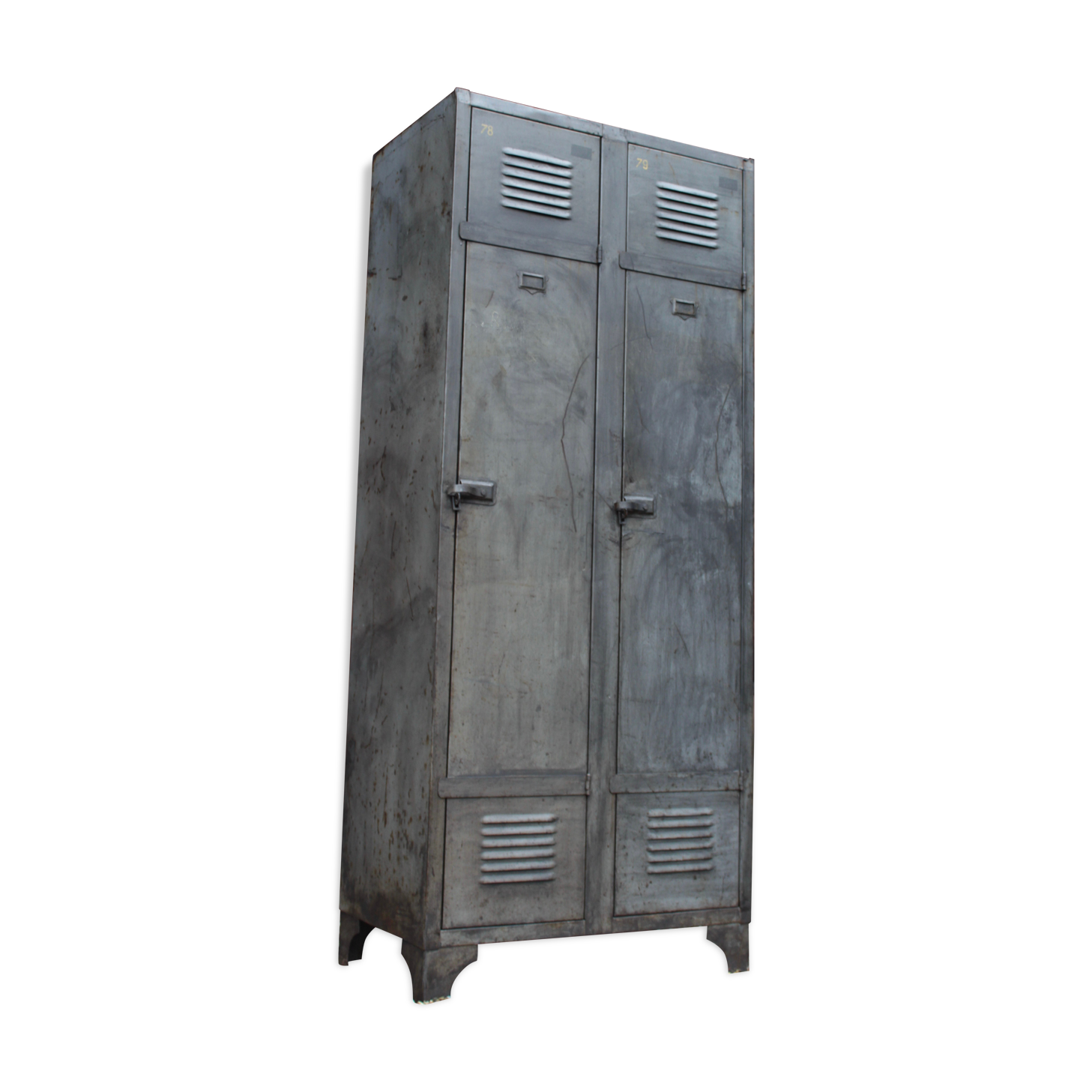 Metal cloakroom 1970