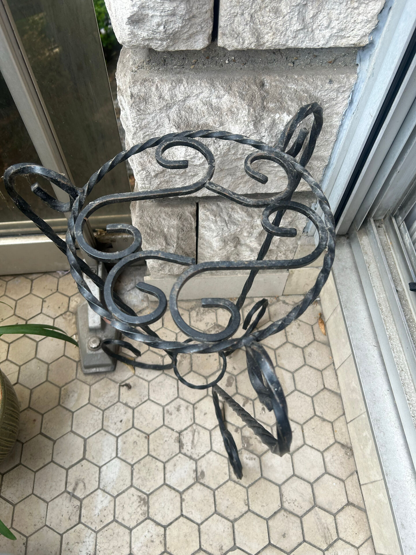 Guéridon porte plantes fer forgé