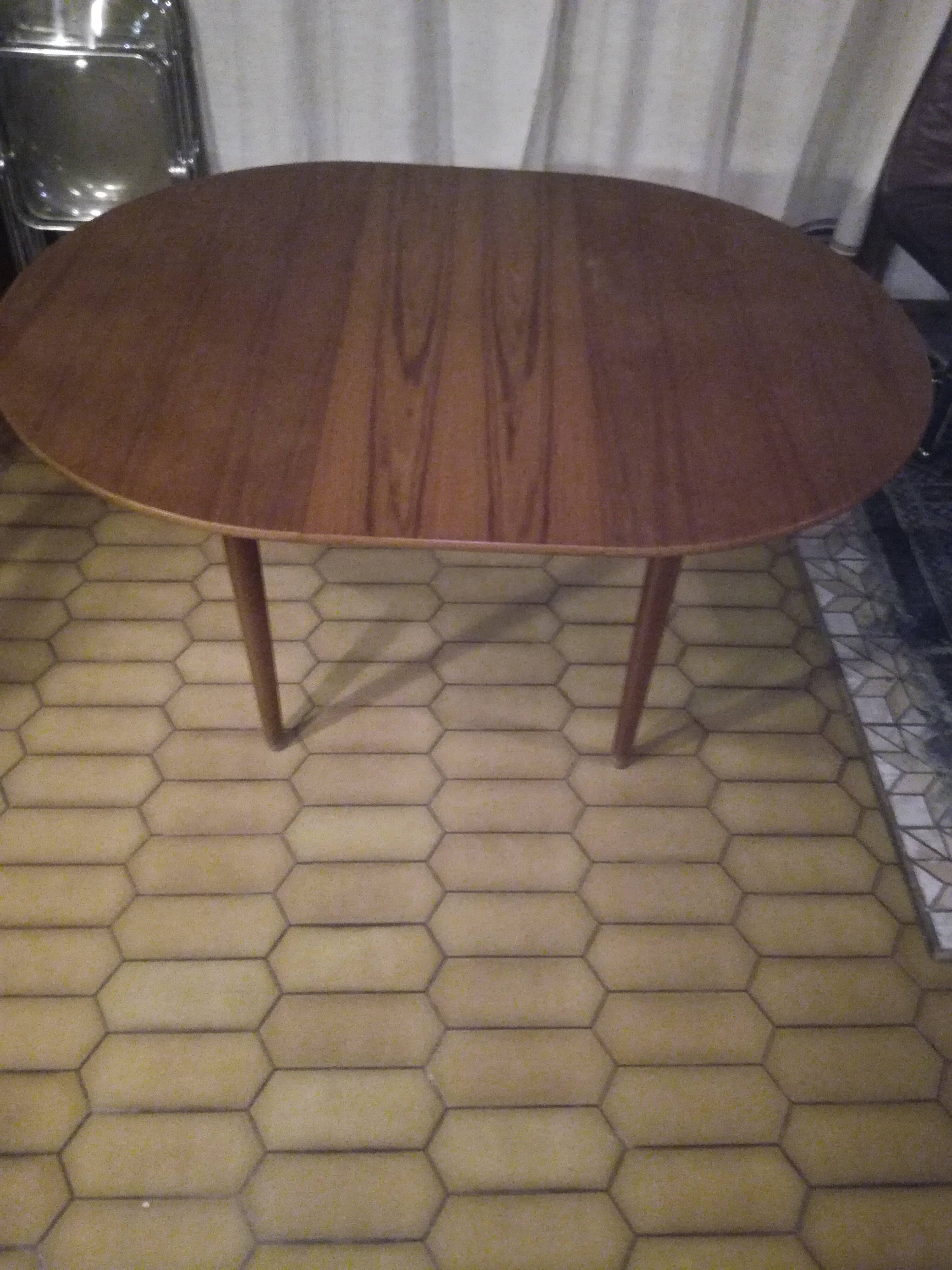 Scandinavian teak roundtable