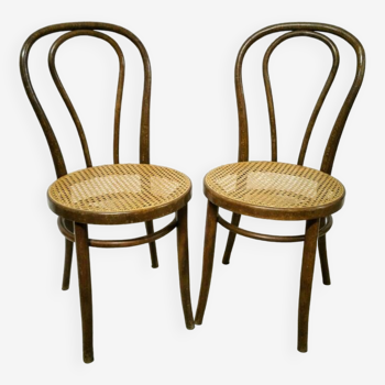 Pair of bistro chairs n°18