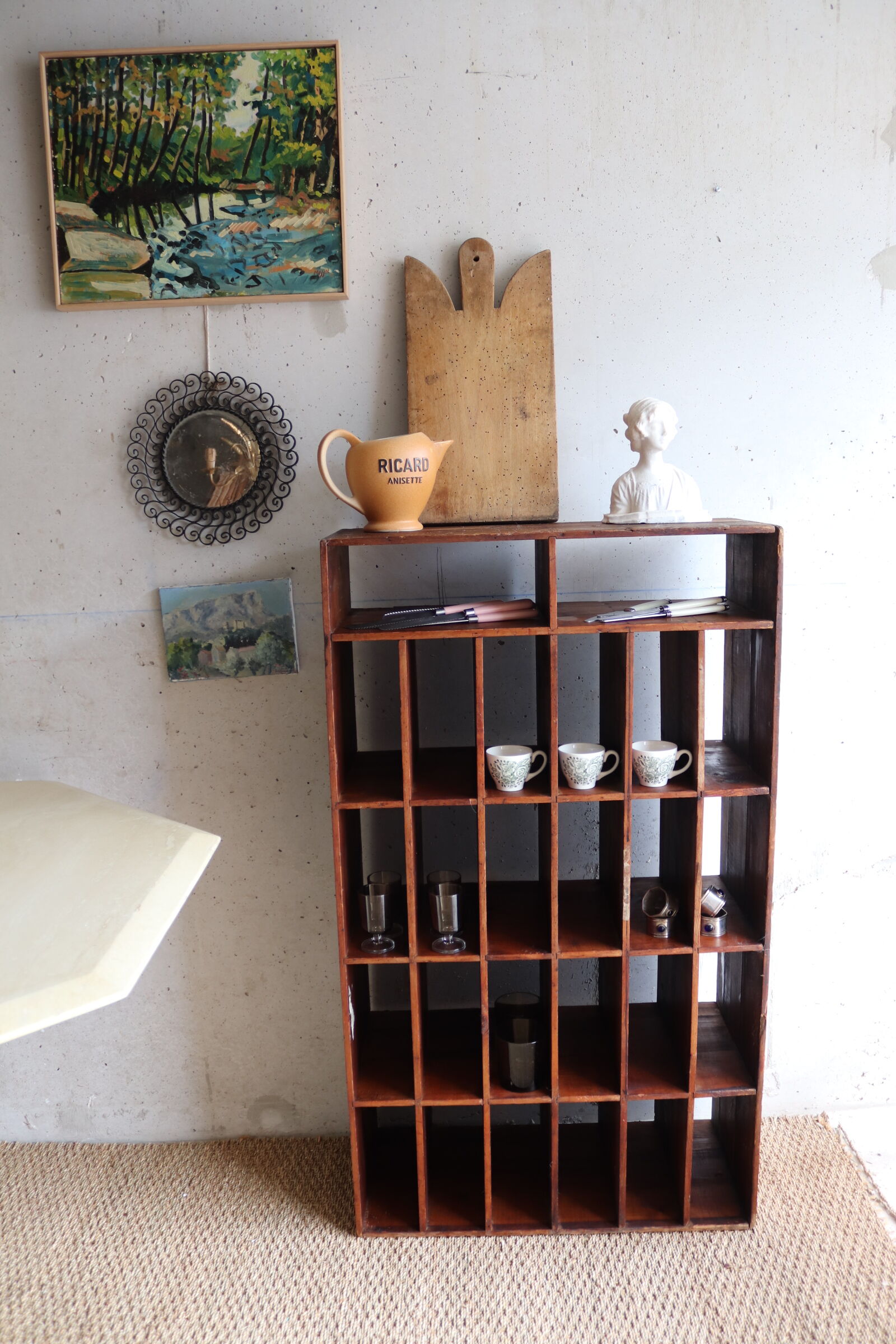 Casier de tri ancien en bois