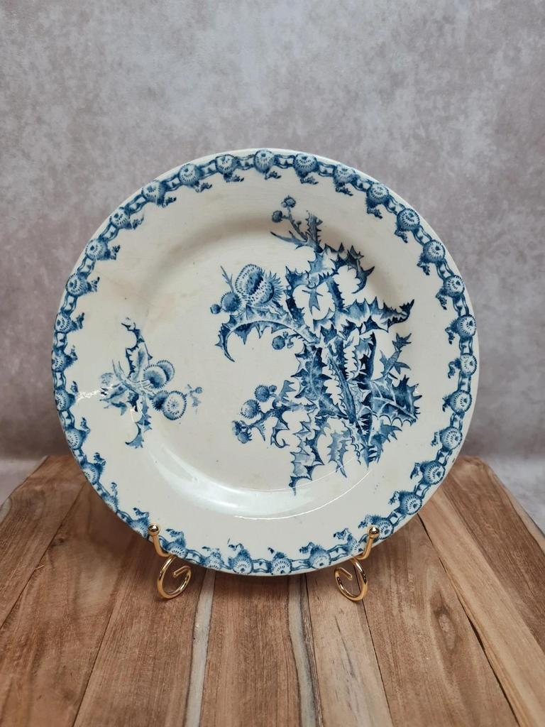 Antique Gien plate model Chardon Terre de Fer