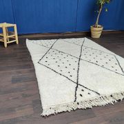 Tapis beni ouarain berbère losange et pois noirs 140 X 220 cm