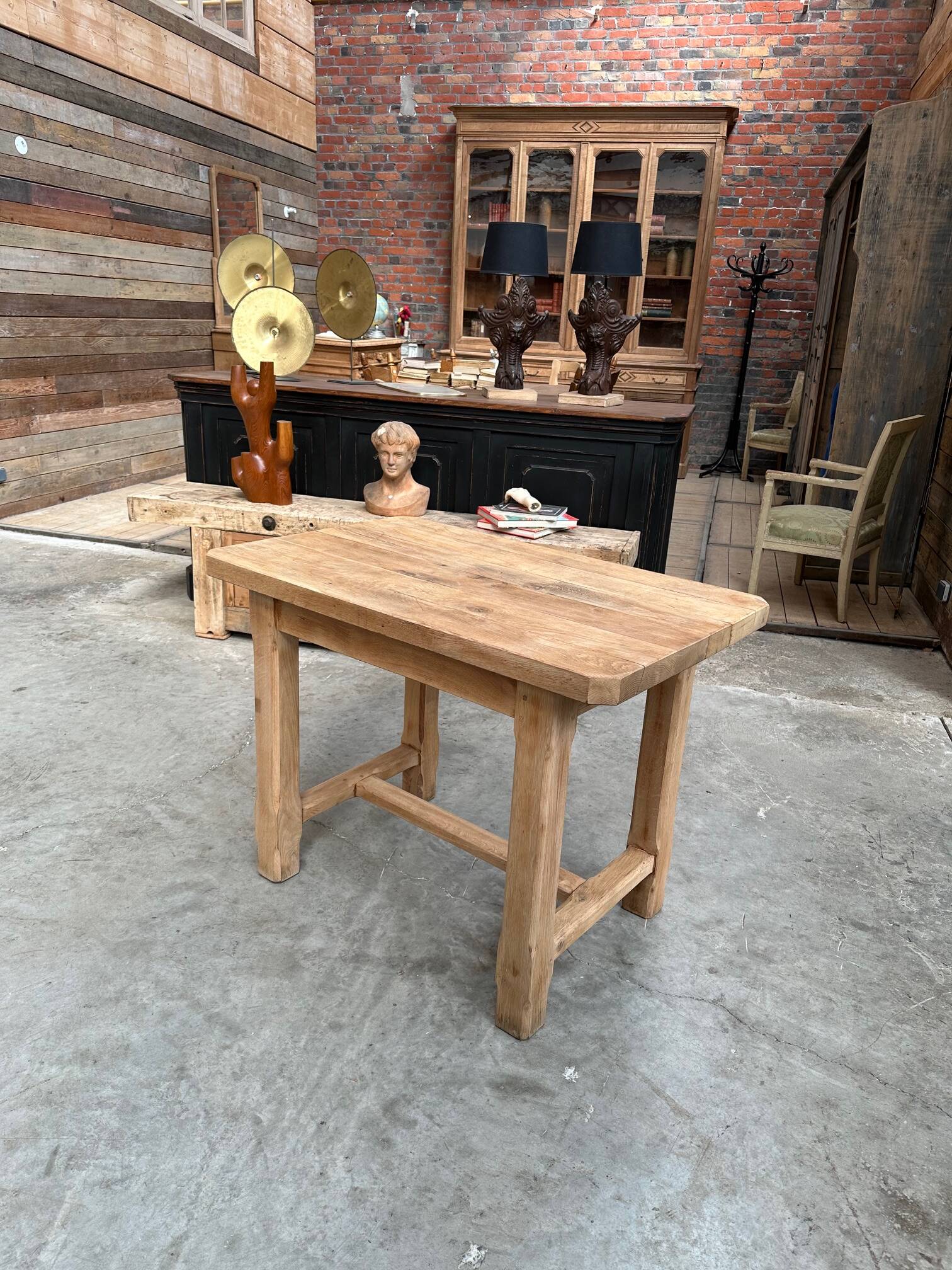 Oak Country Table