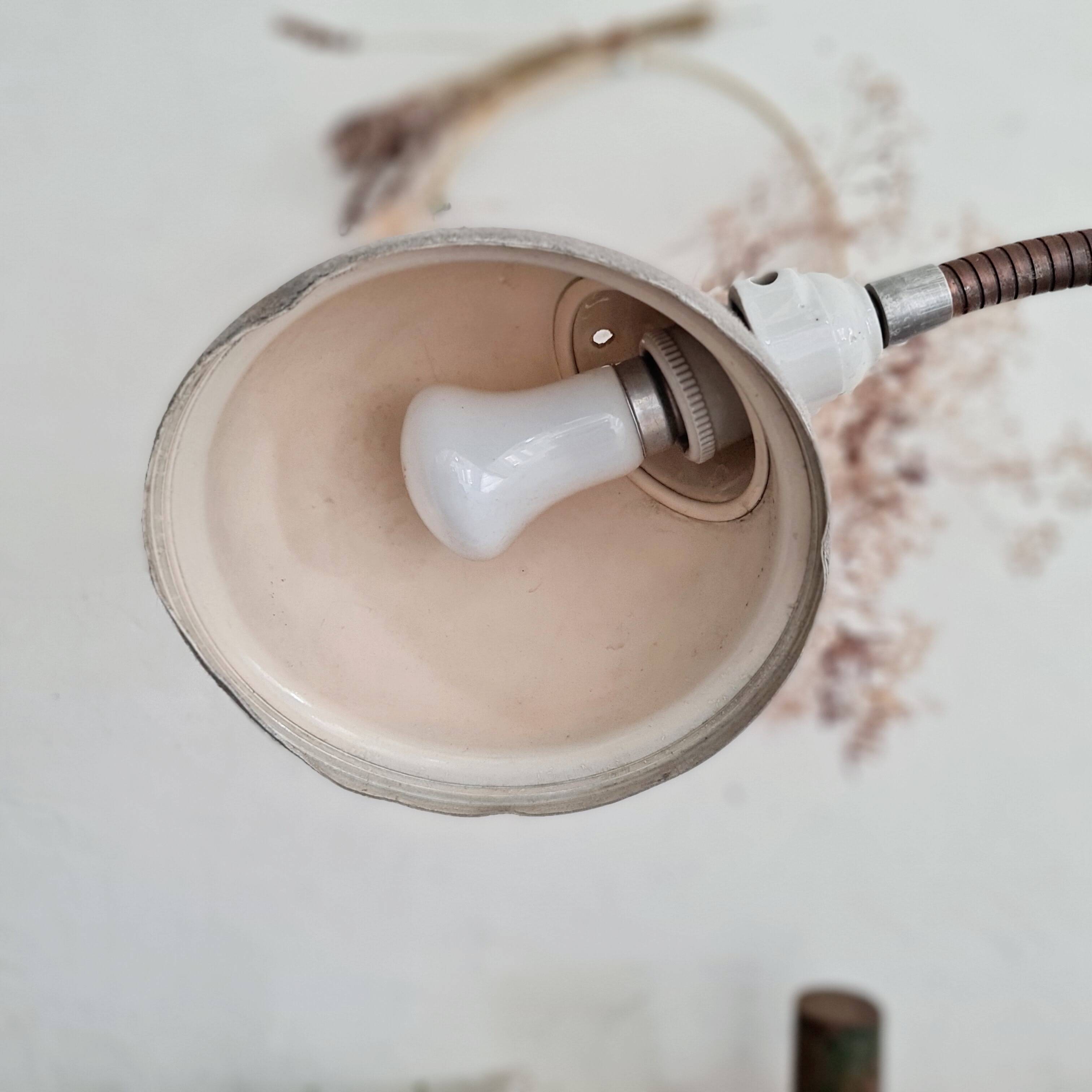 Lampe articulée en métal