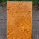 Table basse moderniste années 50 placage loupe d'orme