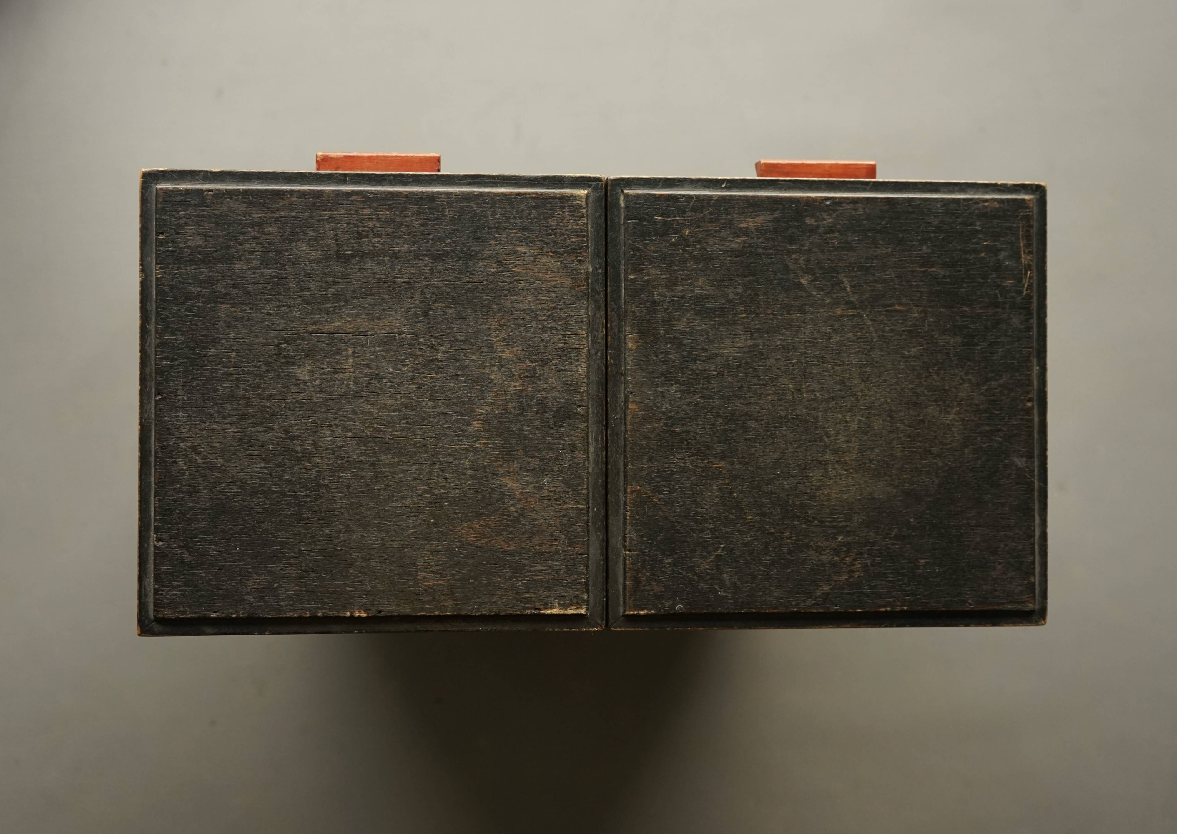 Dutch modernist sewing cabinet. 1930s.
