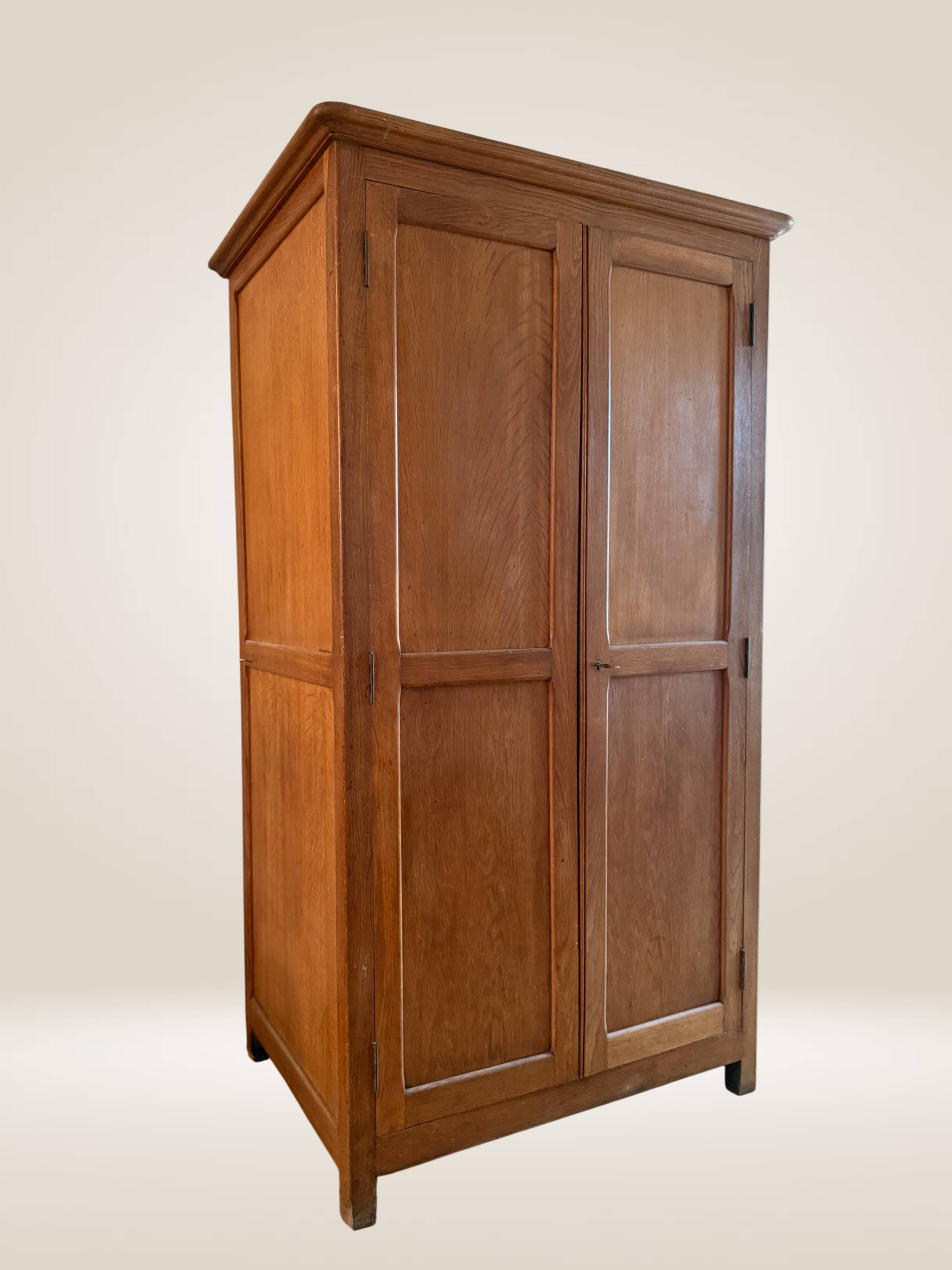 Two-door wardrobe - H175 cm