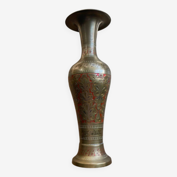Vase vintage en laiton massif indien