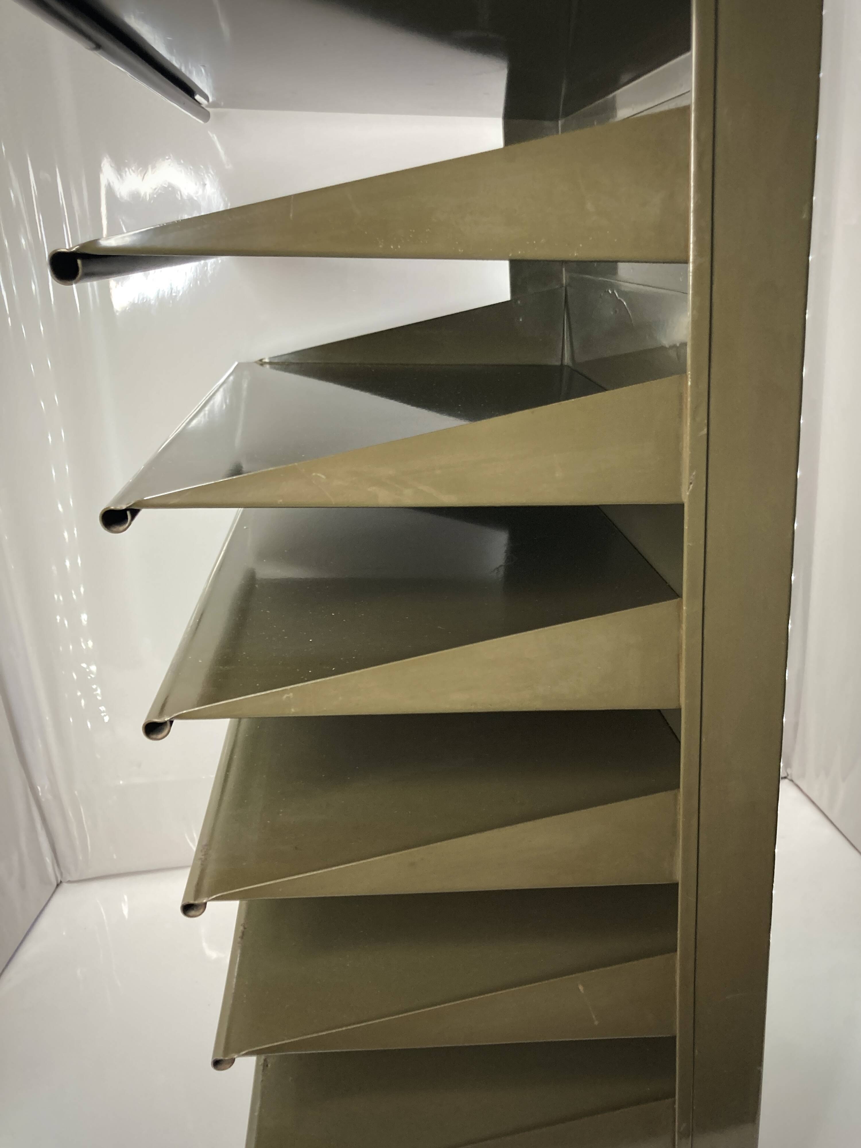 Mewalf industrial wall shelf - Kortrijk Belgium