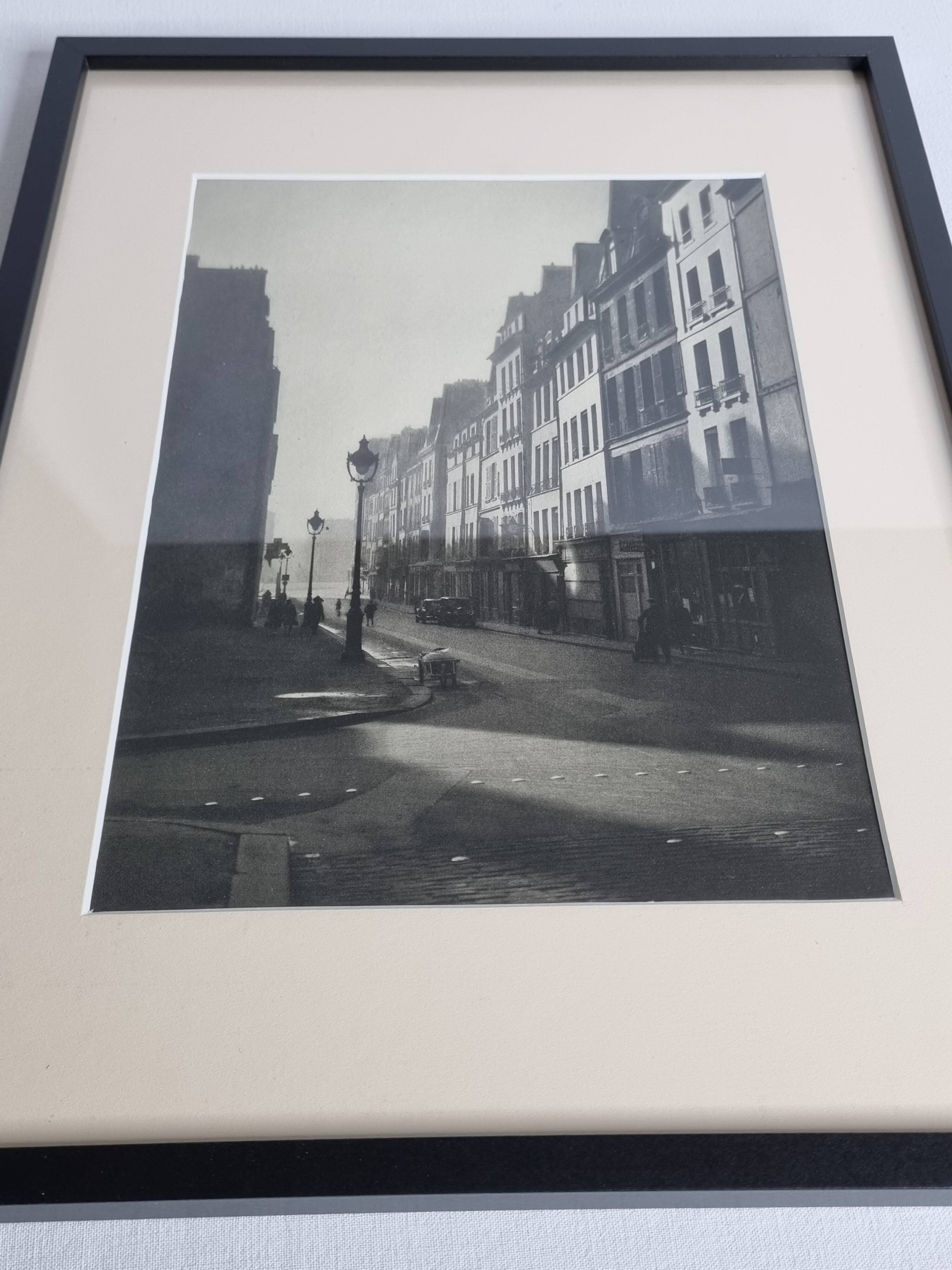 Rémy Duval – Rue de l'Île Saint-Louis, photoengraving from 1946 – Framed under glass