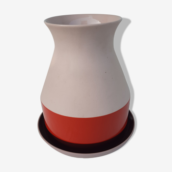 Vase et sa soucoupe Imperfect design Arian Brekveld