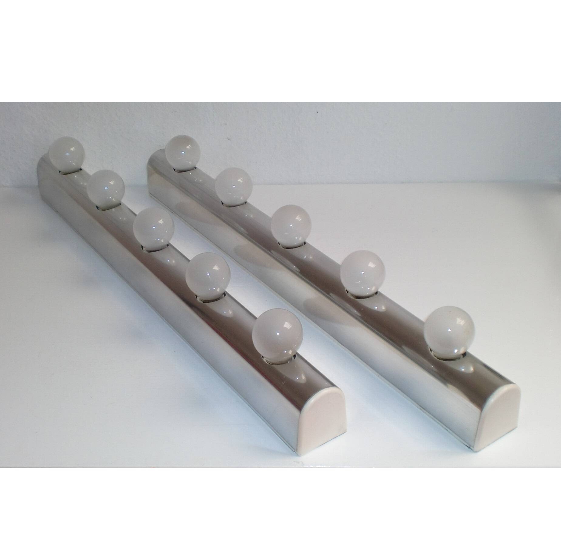 Set of two 70s, 80s Vanity Mirror Wall Lights, Targetti Sankey - Italy, Model "Studio"