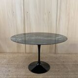 KNOLL round TULIP table in marble by Eero Saarinen
