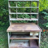 Industrial design postal sorting office