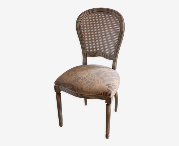 Chaise tapissier dossier cannelé de style