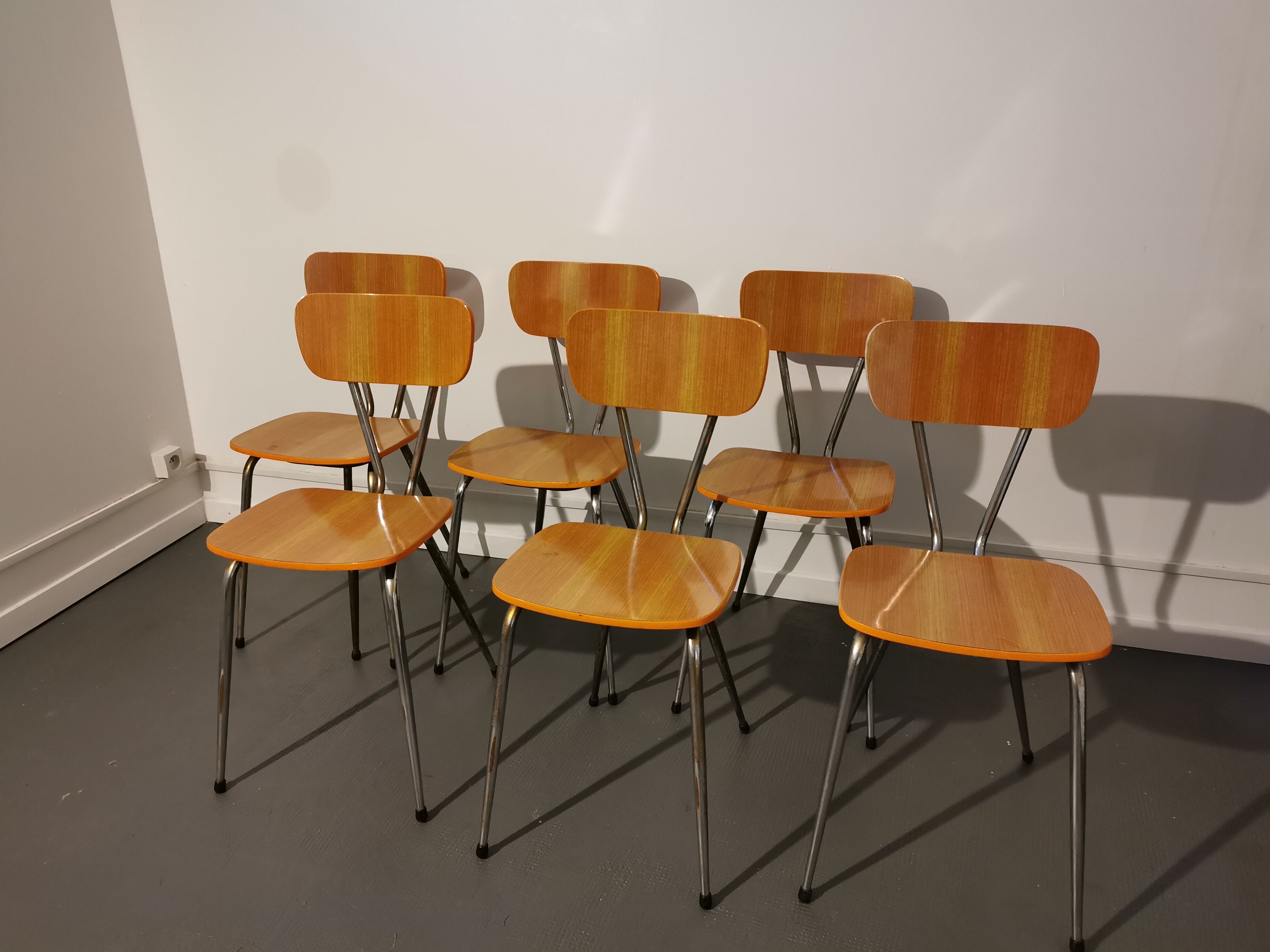 Set of 6 vintage formica chairs