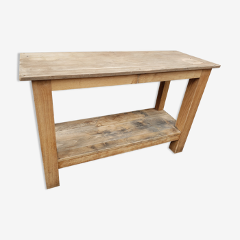 Establishment or light oak console