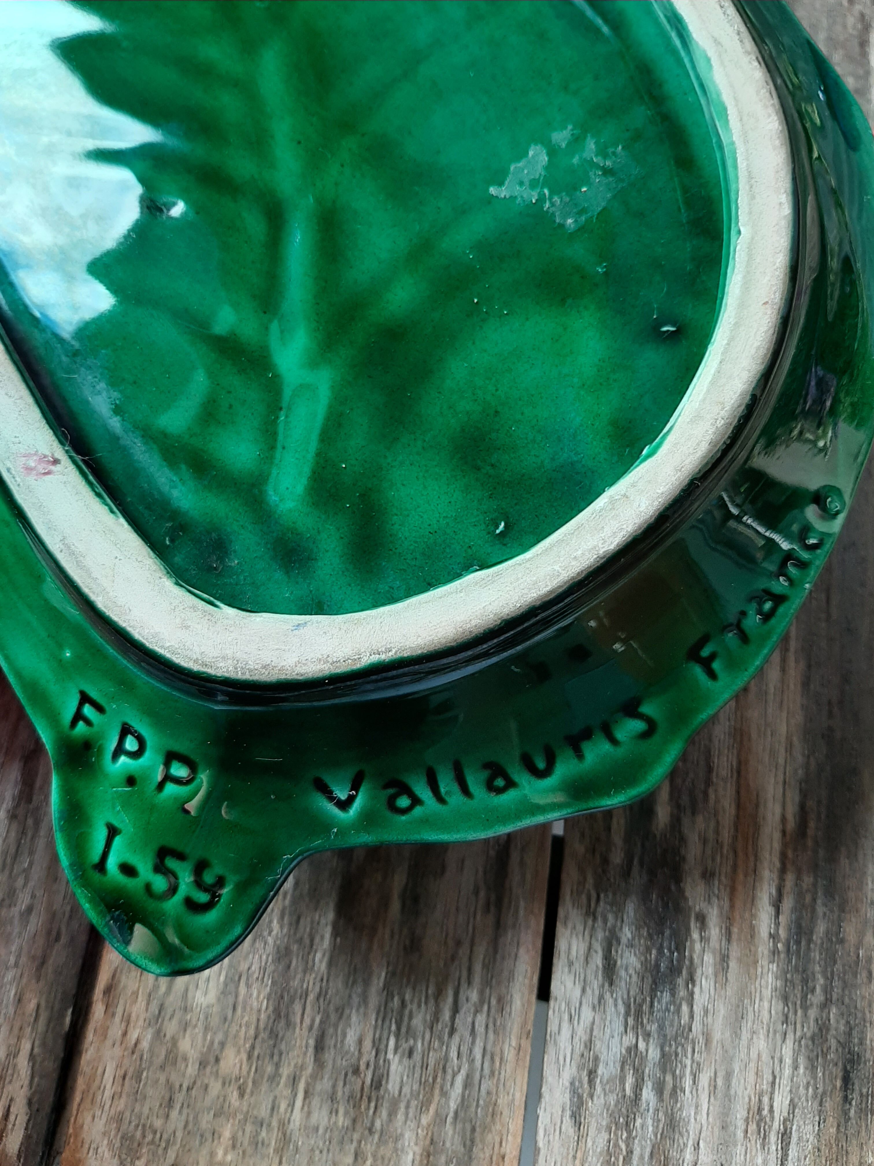 Vallauris butterfly cake dish