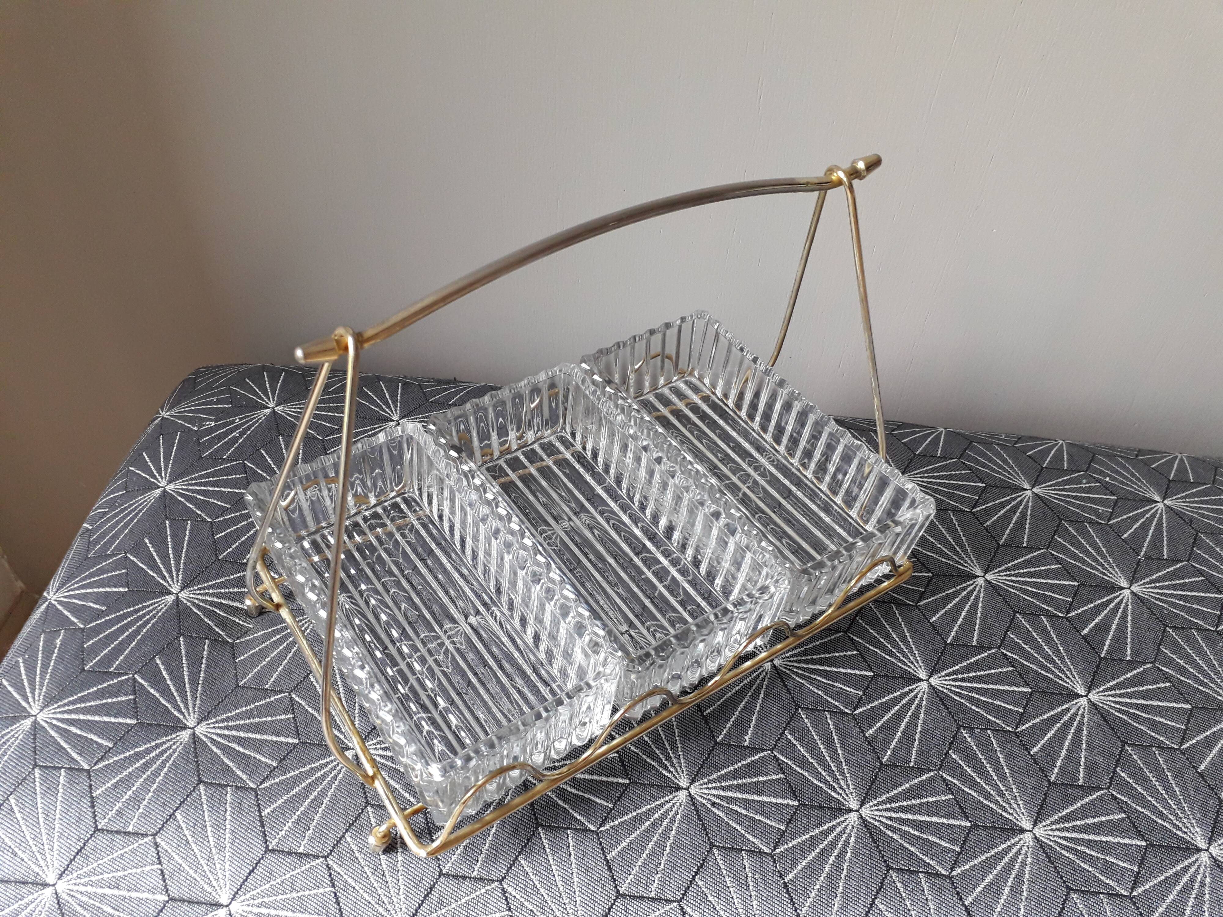 Golden metal aperitif tray