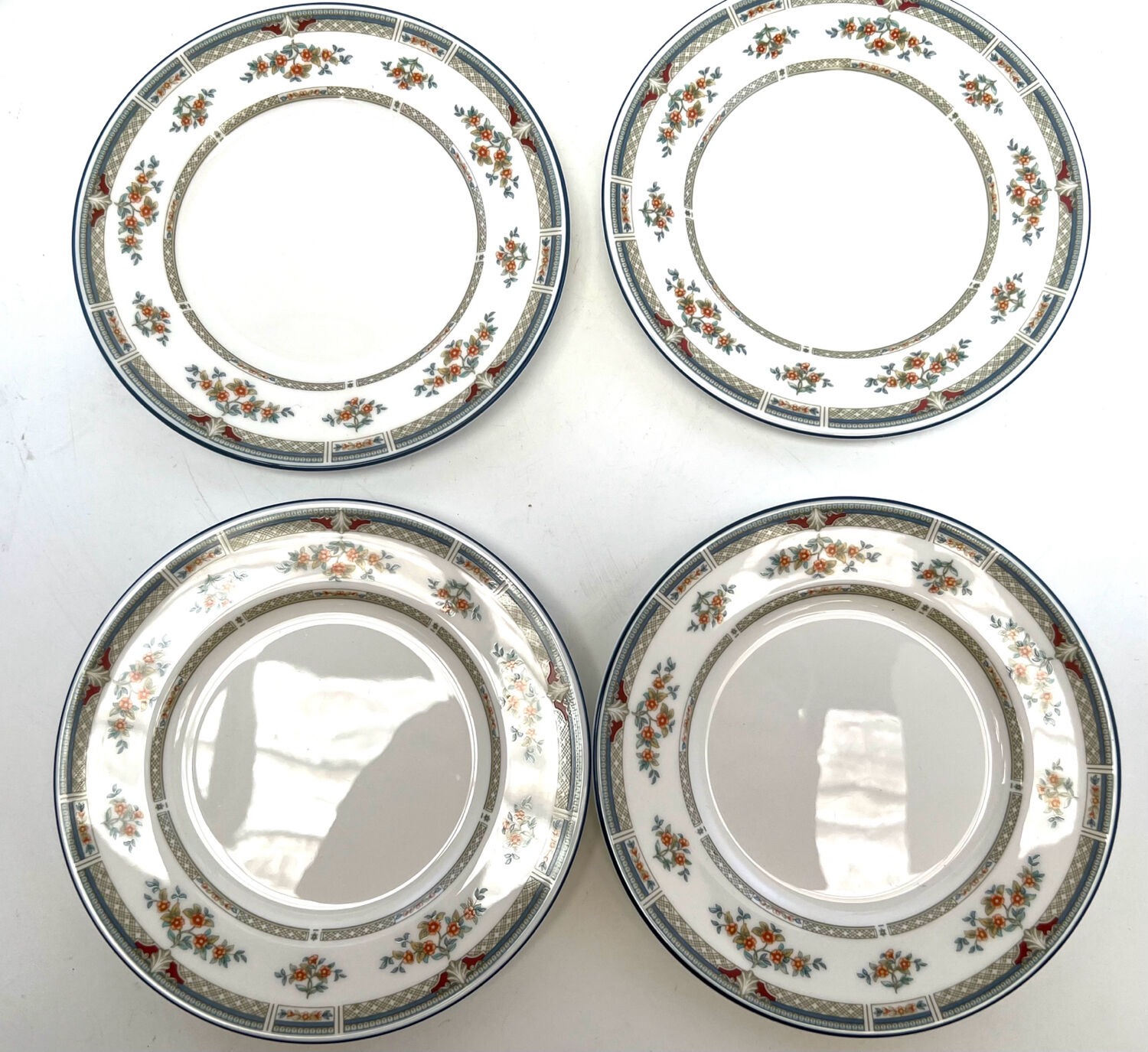 4 assiettes fromage salade Wedgwood